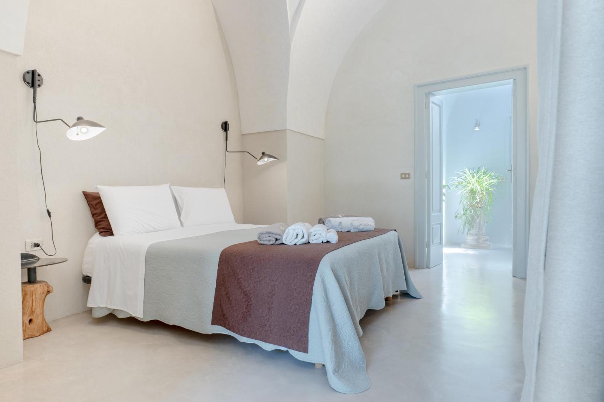 Palazzo Angelica - Luxury Retreat Otranto Bed and Breakfast Giurdignano Eksteriør billede