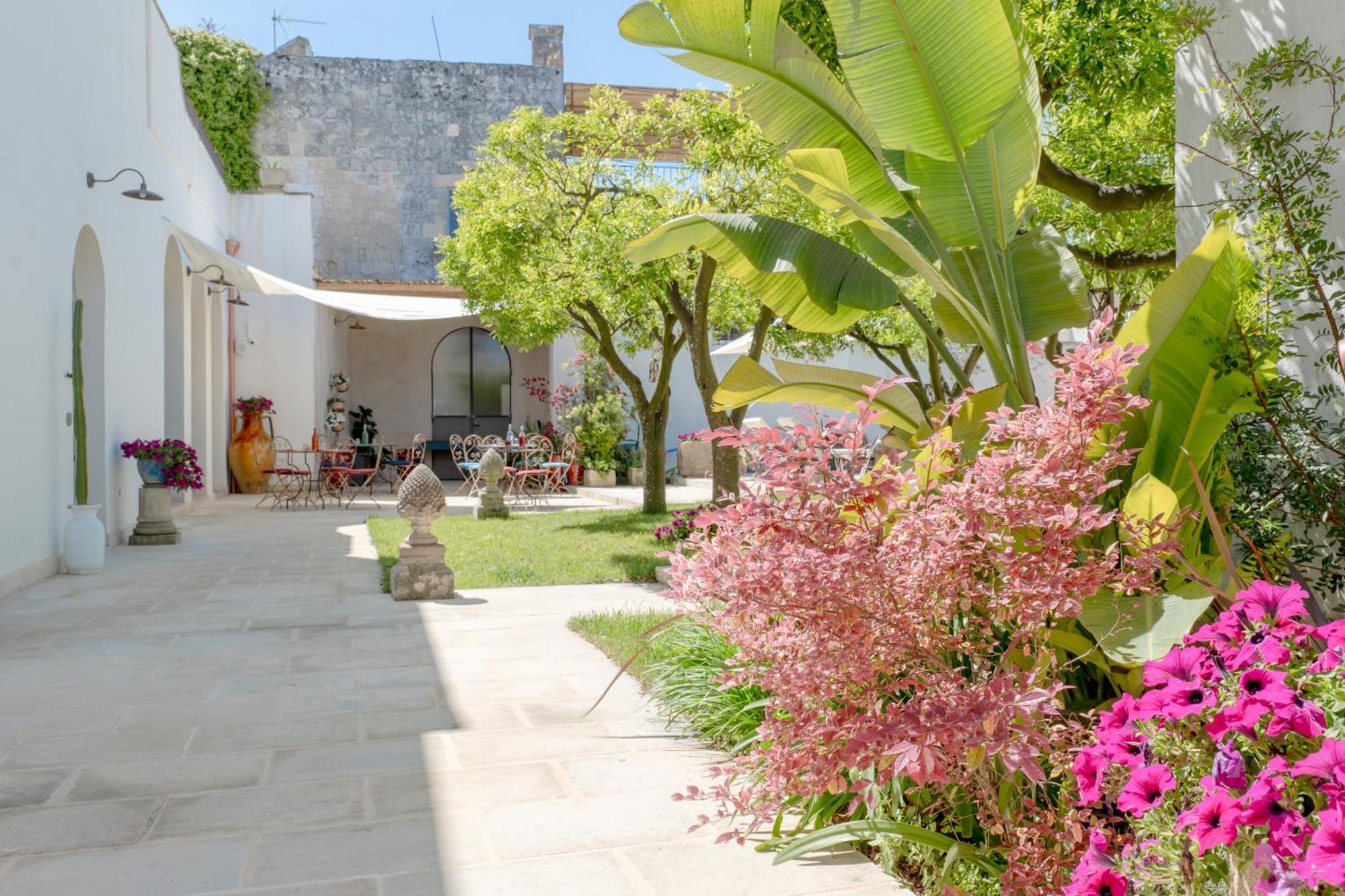 Palazzo Angelica - Luxury Retreat Otranto Bed and Breakfast Giurdignano Eksteriør billede